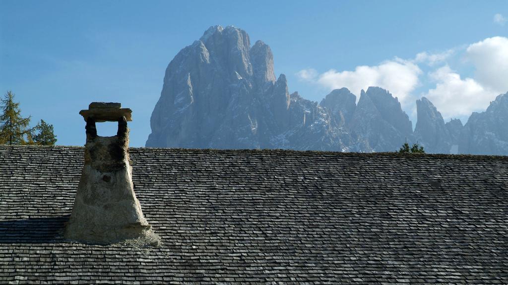 Hotel Ansitz Jakoberhof Urtijëi Dış mekan fotoğraf